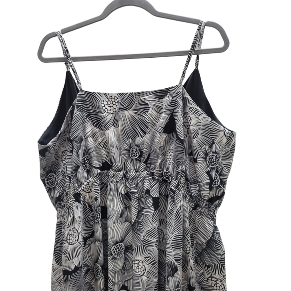 EXPRESS Satin Floral Wrap Front Tiered Maxi Dress - Picture 10 of 13